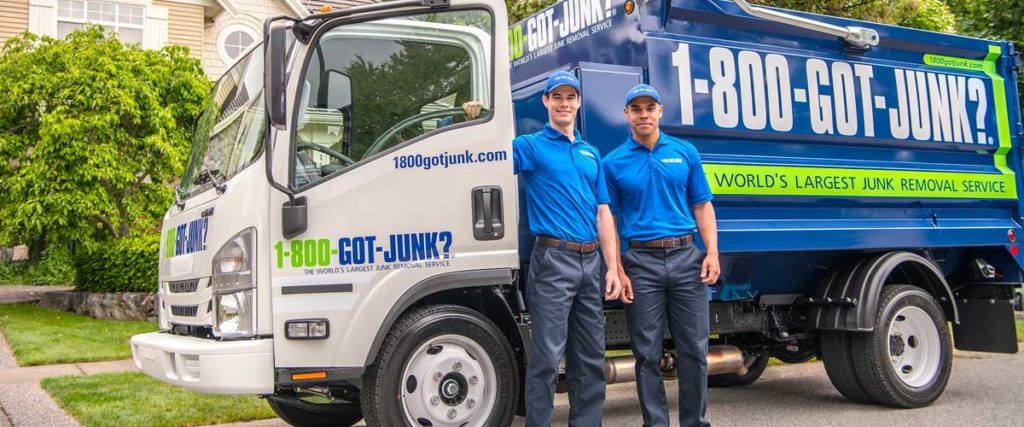 Advantages of Hiring a Junk Hauling Company